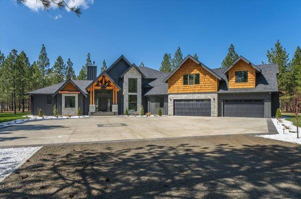 27603 N Bruce Rd, Chattaroy, WA 99003