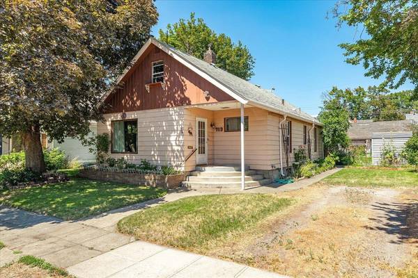 713 E Ermina Ave, Spokane, WA 99207