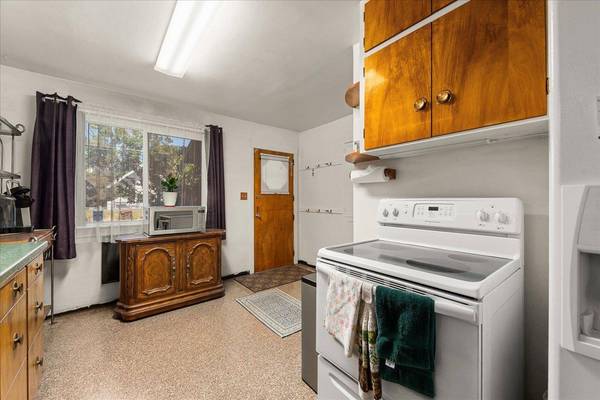 713 E Ermina Ave, Spokane, WA 99207