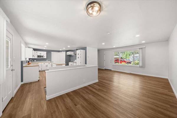 7014 N Howard St, Spokane, WA 99208