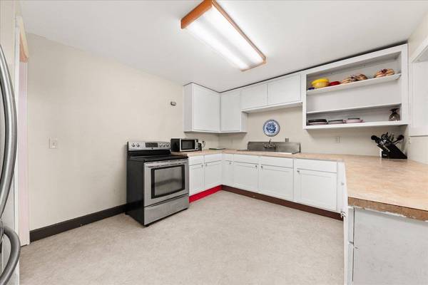 103 W Market St, Latah, WA 99018