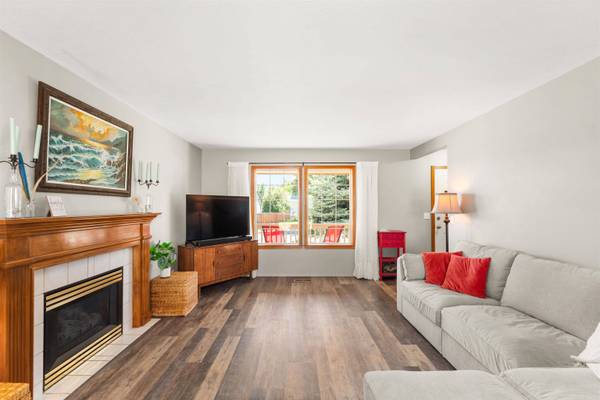 625 Golden Hills Dr, Cheney, WA 99004