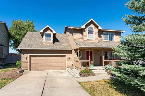 625 Golden Hills Dr, Cheney, WA 99004