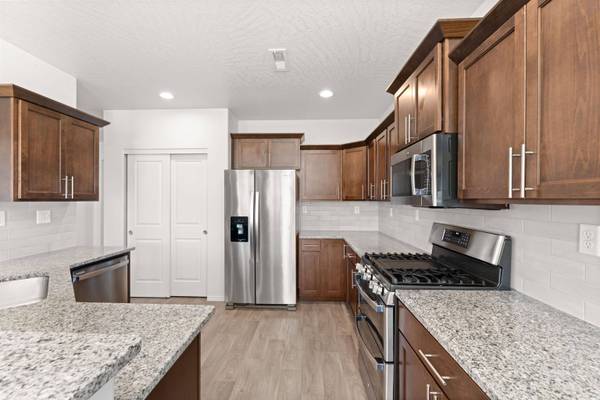 205 S Lawson St, Airway Heights, WA 99001