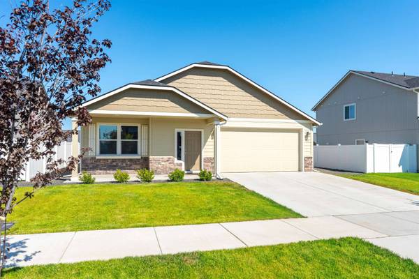 205 S Lawson St, Airway Heights, WA 99001