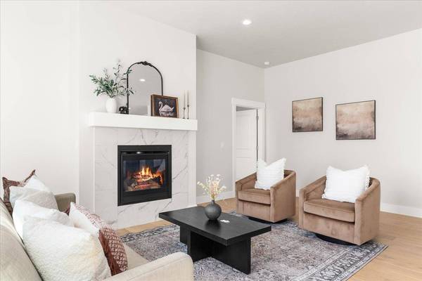 2021 W Walker Ave, Spokane, WA 99208