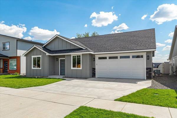 2021 W Walker Ave, Spokane, WA 99208