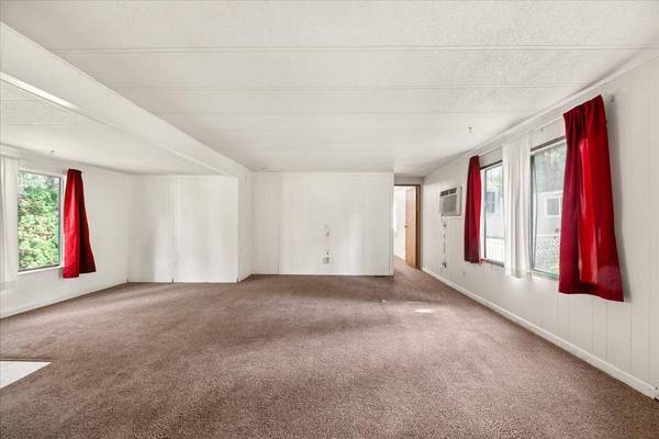 8900 S Mullen Hill Rd #5, Spokane, WA 99224