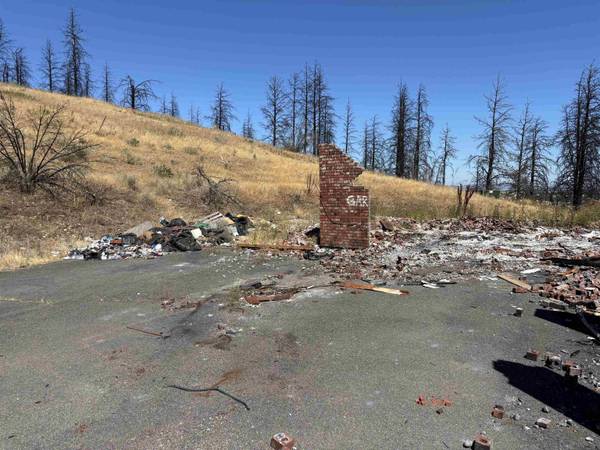 15015 W Taylor Rd, Cheney, WA 99004