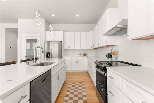 2021 W Walker Ave, Spokane, WA 99208