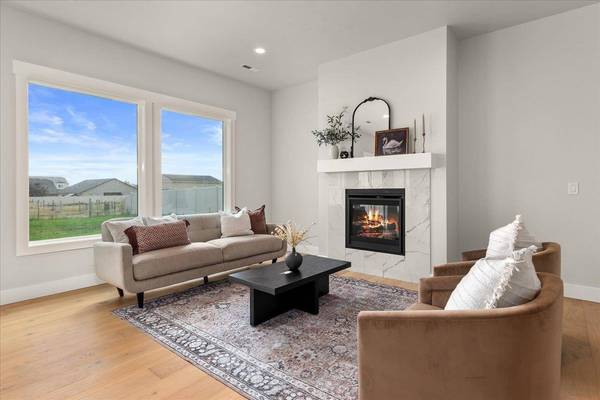 2021 W Walker Ave, Spokane, WA 99208