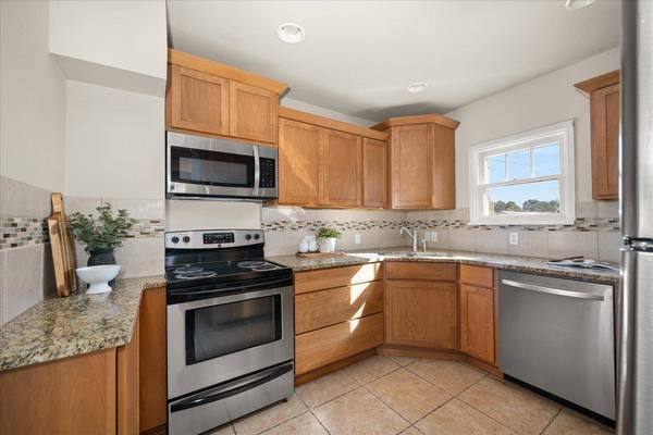 3323 W Alice Ave, Spokane, WA 99205