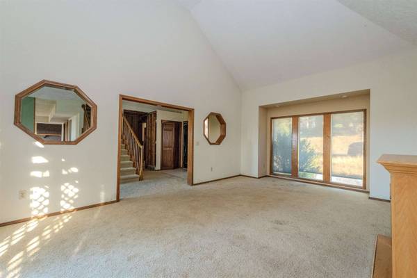 1320 S Kahuna Dr, Spokane, WA 99212