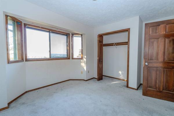 1320 S Kahuna Dr, Spokane, WA 99212