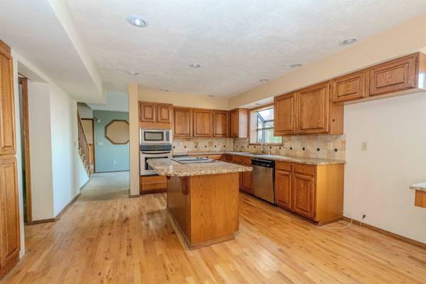 1320 S Kahuna Dr, Spokane, WA 99212