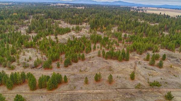 18818 W Burnett Rd, Spokane, WA 99224