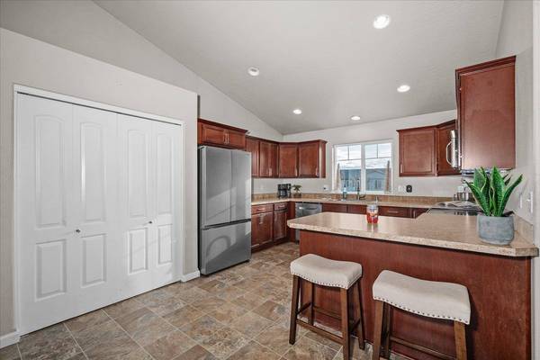 10119 E Walton Ct, Spokane, WA 99206