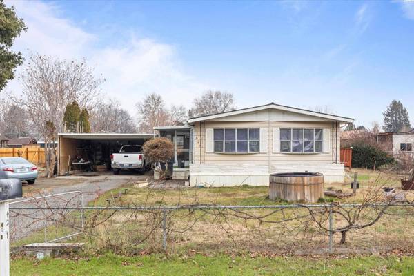 421 S Harrison Street, Kennewick, WA 99336