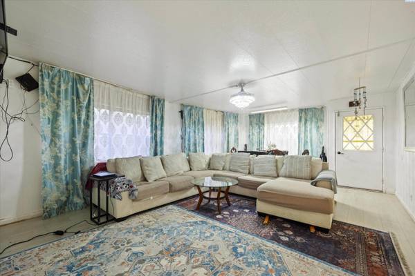 421 S Harrison Street, Kennewick, WA 99336