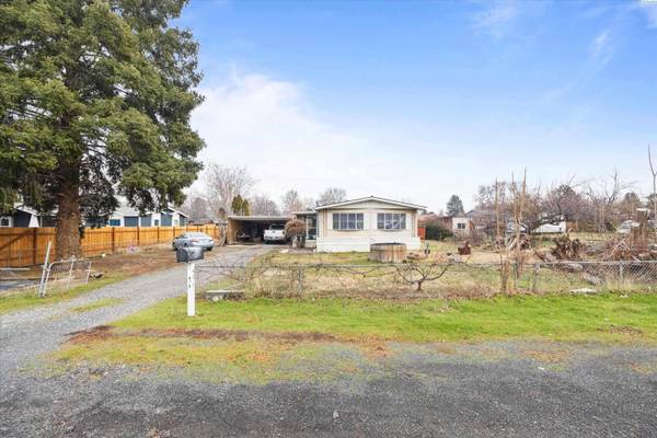 421 S Harrison Street, Kennewick, WA 99336