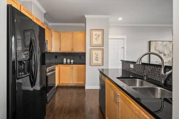 22855 E Country Vista Dr #285, Liberty Lake, WA 99019