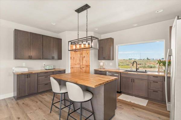 25751 Westfield Ln, Davenport, WA 99122