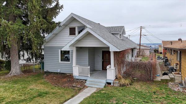 407 W Gordon Ave, Spokane, WA 99205
