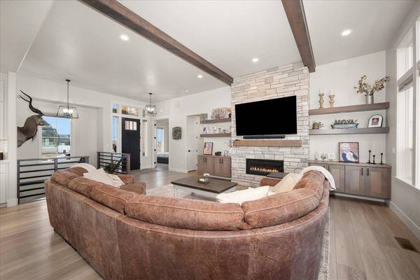 8616 N Molly St, Spokane, WA 99208