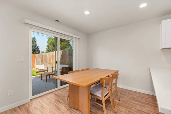 2401 E Longfellow Ave, Spokane, WA 99207