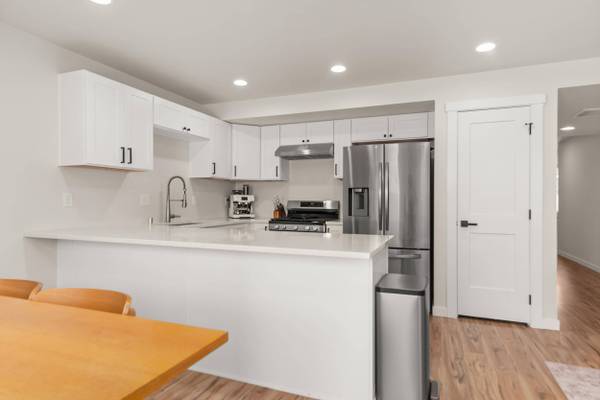 2401 E Longfellow Ave, Spokane, WA 99207