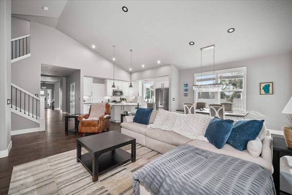 1824 S Ridgetop Dr, Greenacres, WA 99016