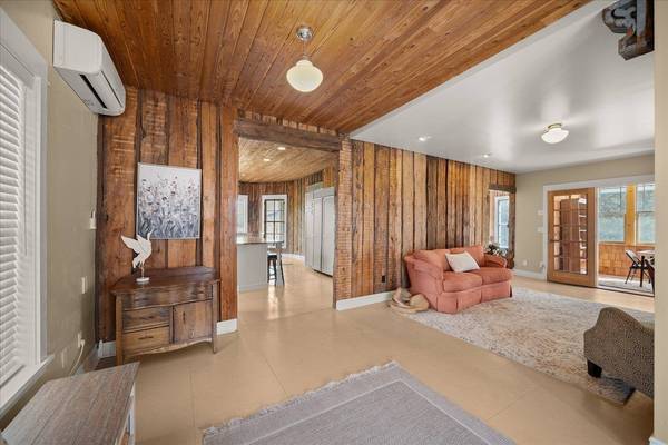 42994 S Loon Lake Rd, Loon Lake, WA 99148