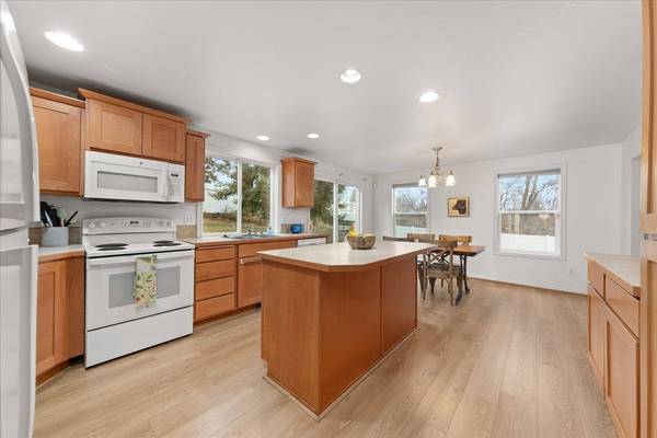 1626 5th St, Cheney, WA 99004