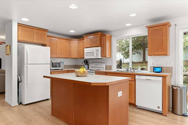 1626 5th St, Cheney, WA 99004