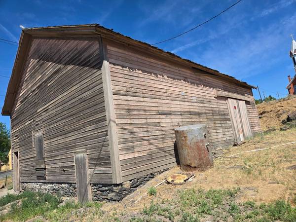 103 N B St, Sprague, WA 99032