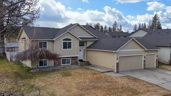 716 E Bonnie Lynn Ln, Colbert, WA 99005