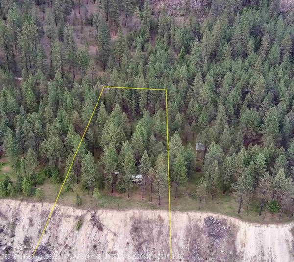 3733 C Sand Creek Rd, Kettle Falls, WA 99141