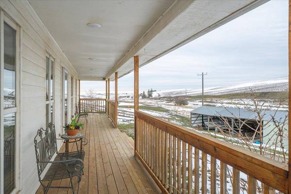 32813 S State Route 27 Hwy, Fairfield, WA 99012