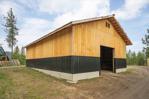 3977 B Garden SPot Rd, Loon Lake, WA 99148