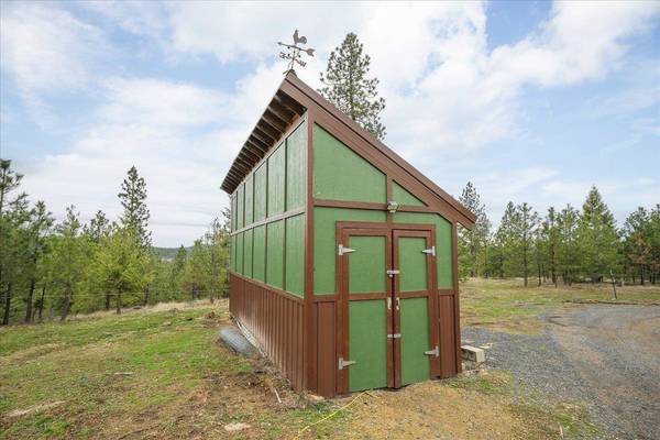 3977 B Garden SPot Rd, Loon Lake, WA 99148
