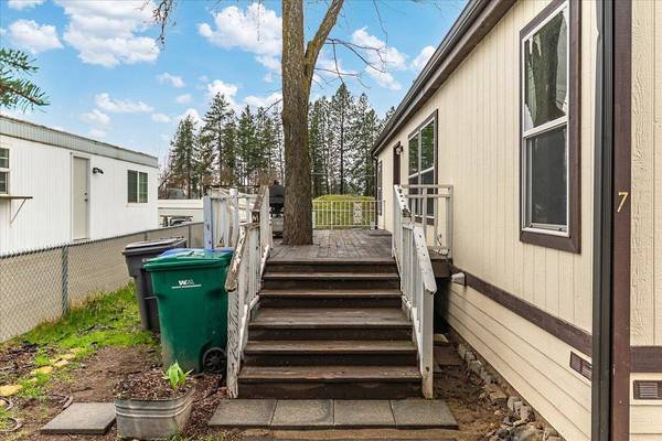 3925 E Farwell Rd ##7, Mead, WA 99021