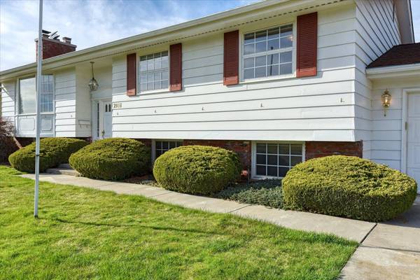 2016 W Courtland Ave, Spokane, WA 99205