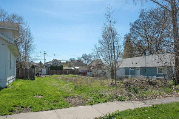 1823 W College Ave Ave, Spokane, WA 99201