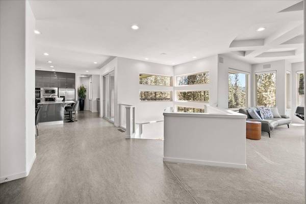 7409 E 44th Ave, Spokane, WA 99223