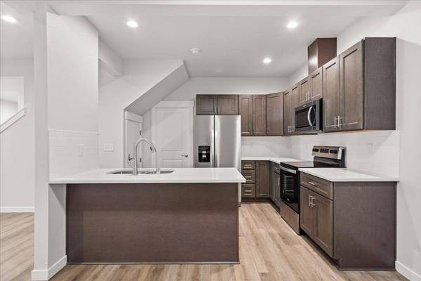 916 2nd St #918, Cheney, WA 99004