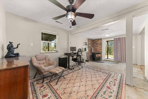 32604 N Elk Chattaroy Rd. Rd, Chattaroy, WA 99003