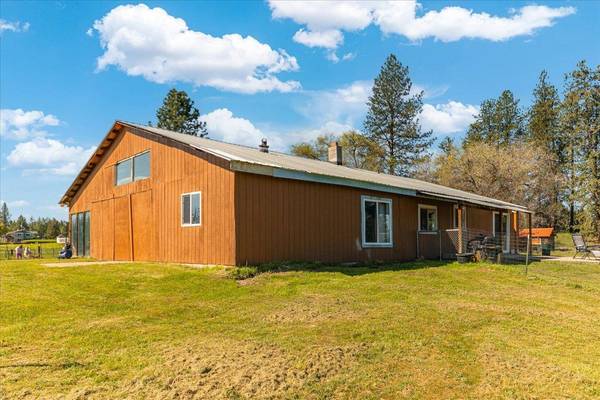 32604 N Elk Chattaroy Rd. Rd, Chattaroy, WA 99003