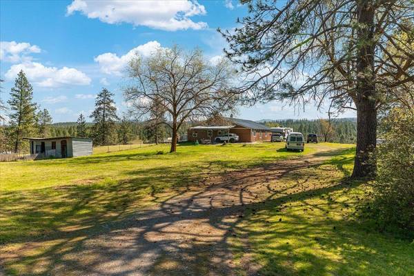 32604 N Elk Chattaroy Rd. Rd, Chattaroy, WA 99003