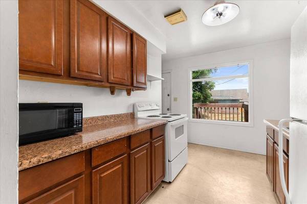 2917 E Marshall Ave, Spokane, WA 99207