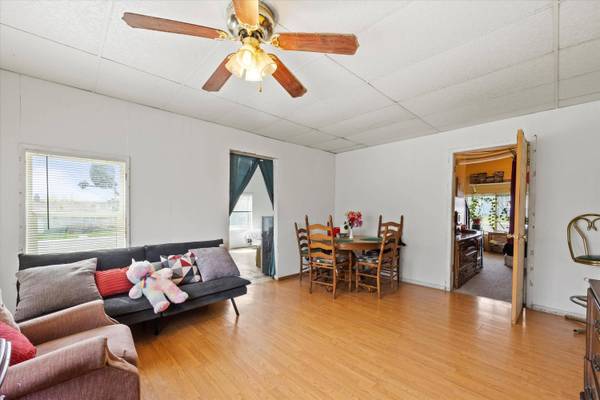 506 N I St, Lind, WA 99341